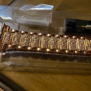 Apple Watch band. Brand new never work.